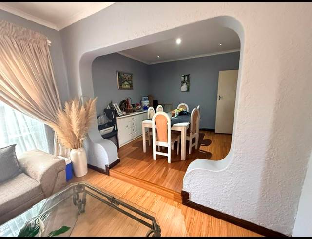 4 BEDROOM PROPERTY TO RENT IN GLEN MARAIS